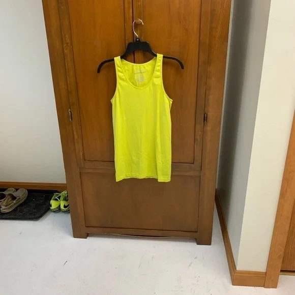 Aeropostle seamless tank top M/L 15-16 pit pit length 26 in neon yellow - Picture 1 of 3